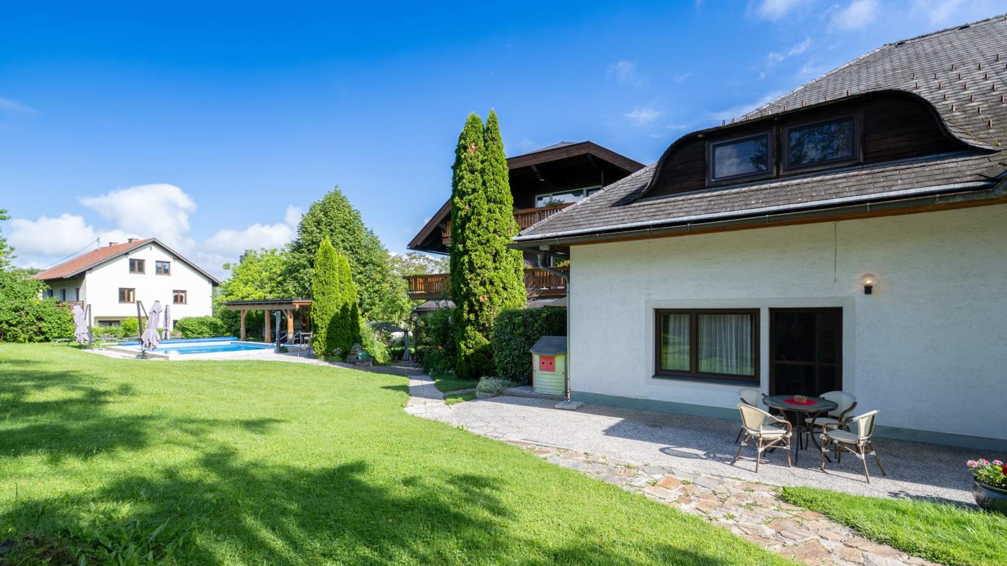 Ferienwohnungen Presslauer Mori - Haus Irmgard St. Kanzian am Klopeiner See Exterior foto